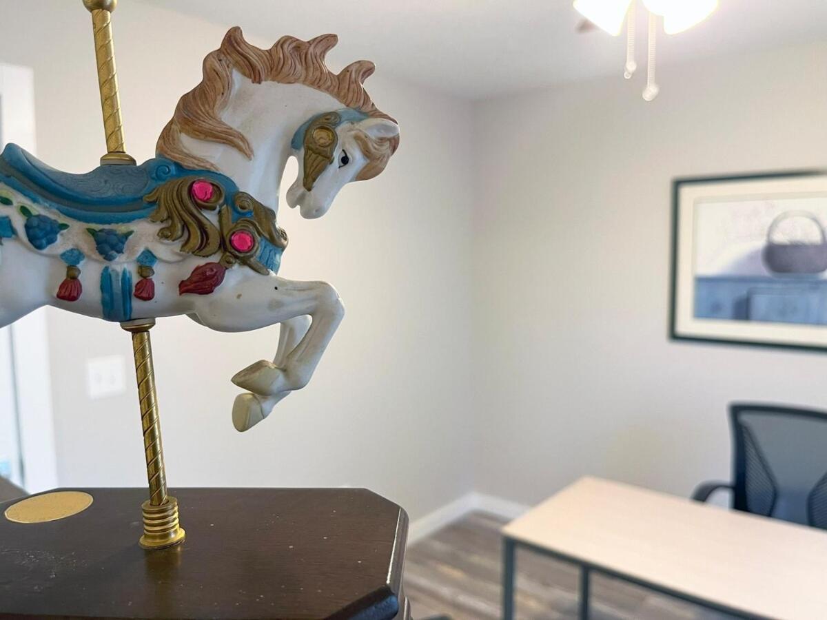 Beautiful Cozy New Build Home - Pet Friendly South Euclid المظهر الخارجي الصورة