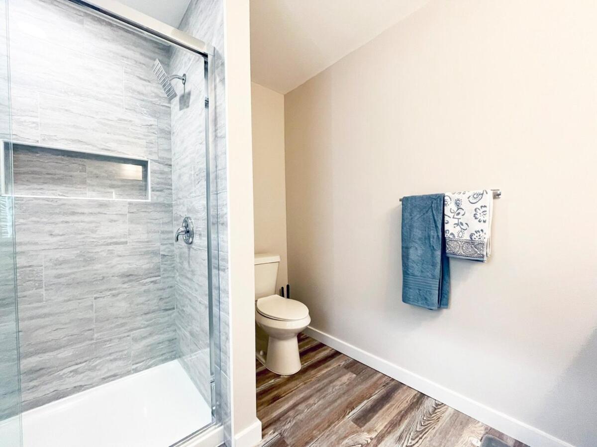 Beautiful Cozy New Build Home - Pet Friendly South Euclid المظهر الخارجي الصورة