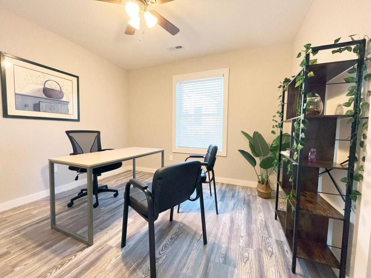 Beautiful Cozy New Build Home - Pet Friendly South Euclid المظهر الخارجي الصورة