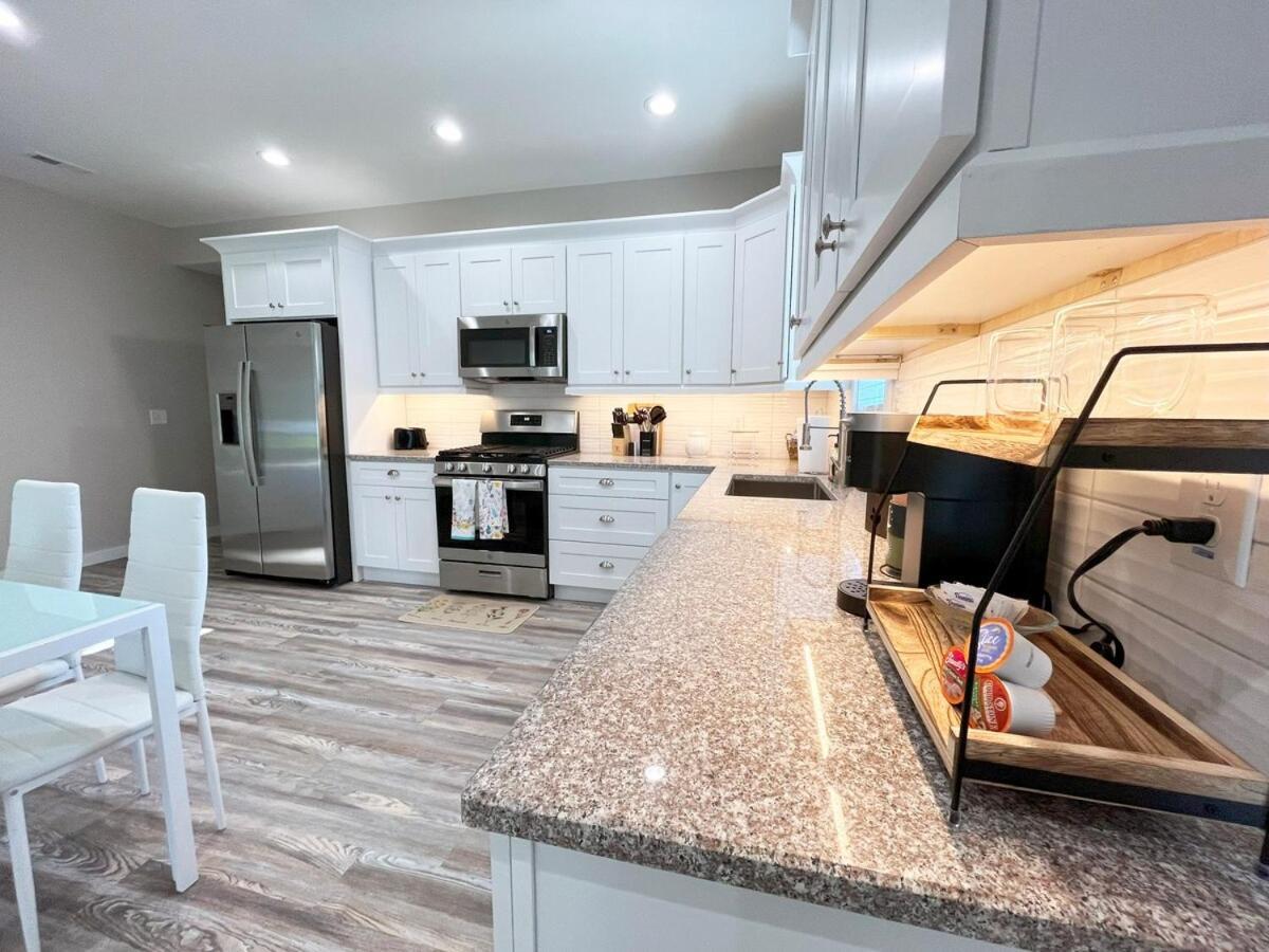 Beautiful Cozy New Build Home - Pet Friendly South Euclid المظهر الخارجي الصورة